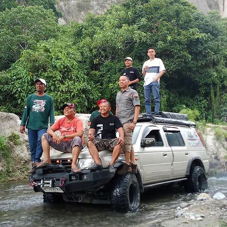 Tapian Ratu Camp Real Bukittinggi Extérieur photo