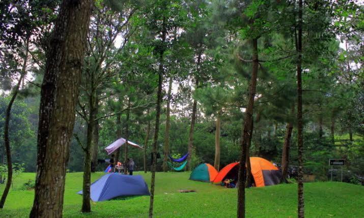 Tapian Ratu Camp Real Bukittinggi Extérieur photo