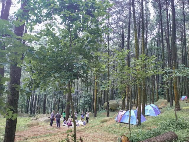 Tapian Ratu Camp Real Bukittinggi Extérieur photo