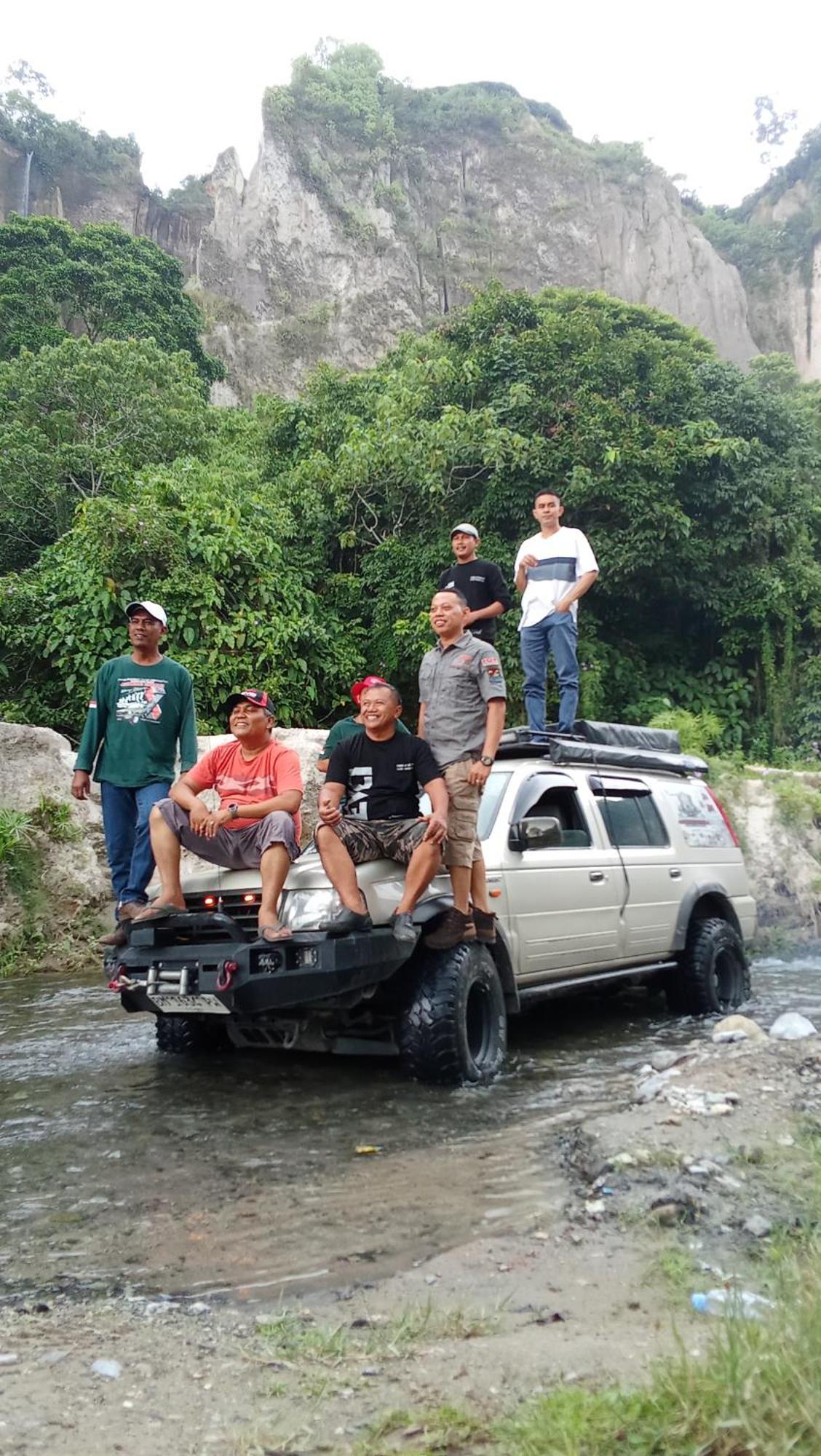 Tapian Ratu Camp Real Bukittinggi Extérieur photo