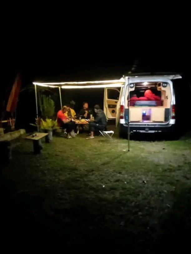 Tapian Ratu Camp Real Bukittinggi Extérieur photo