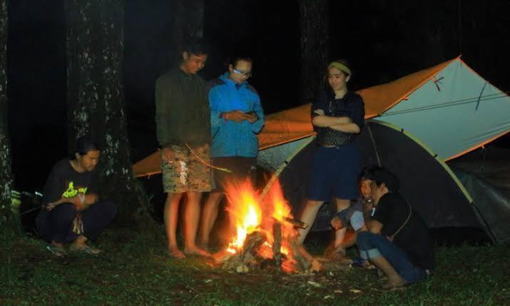 Tapian Ratu Camp Real Bukittinggi Extérieur photo