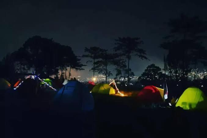 Tapian Ratu Camp Real Bukittinggi Extérieur photo